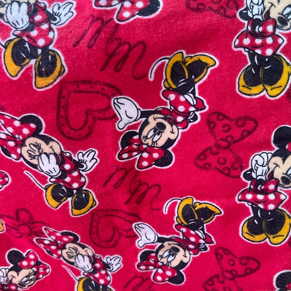 VTG 2015 Minnie Mouse Red Graphic Light Flannel Fabric, 60 inches by 40 inches.